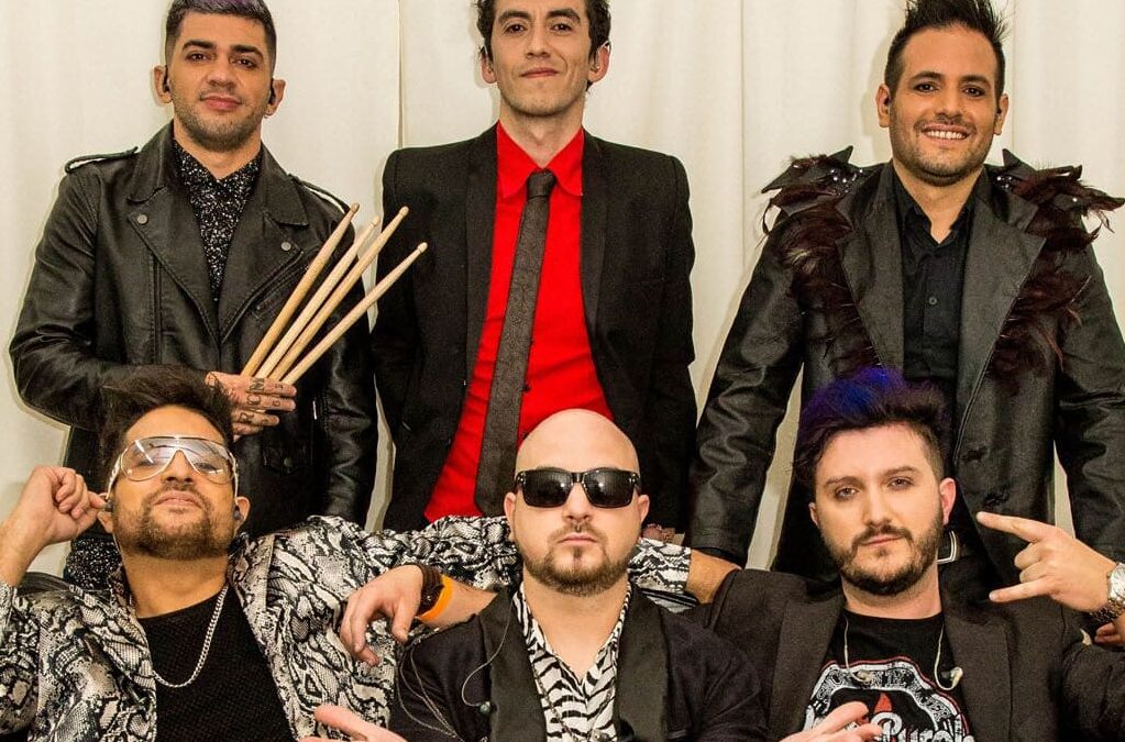 Homenaje a Soda Stereo con Planeador V