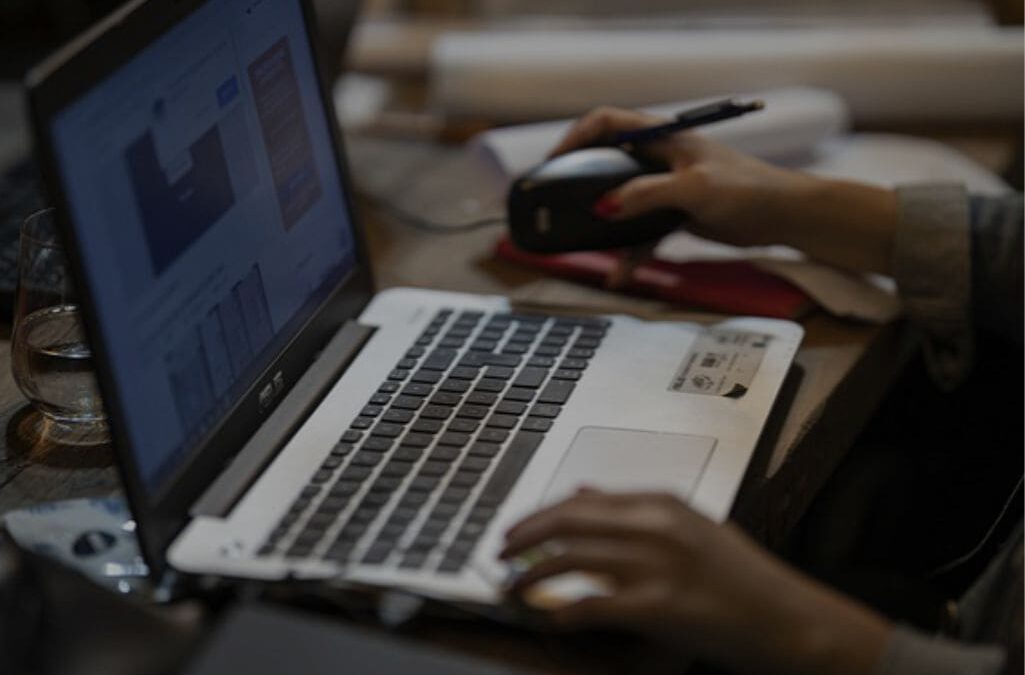 La Seciti otorgará becas para capacitación en tecnología