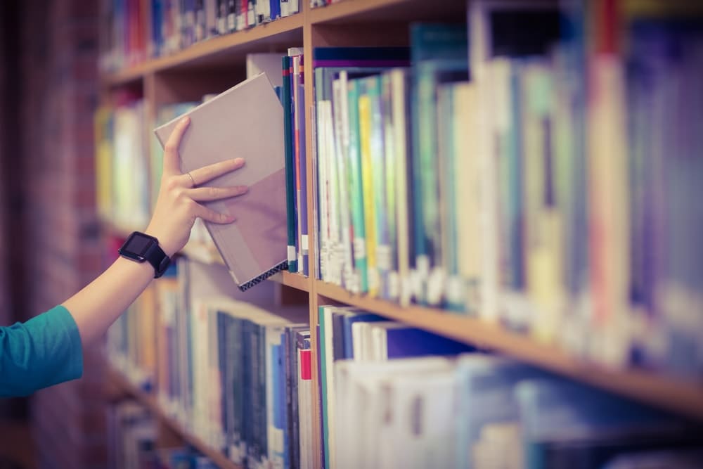 Tecnicatura en Bibliotecología (1) FICIC