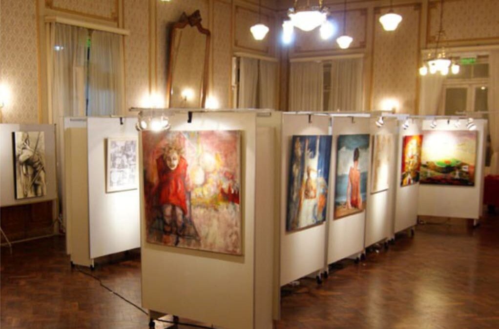 Salón Nacional Azul de Artes Visuales