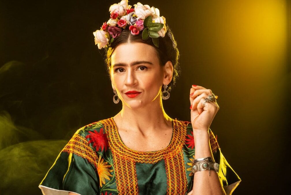 Laura Azcurra llega a San Juan con «Frida, ¡Viva la vida!»